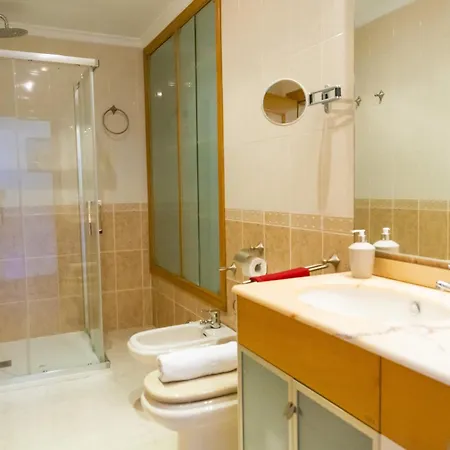 - Pool - 6px - A/c Appartement *